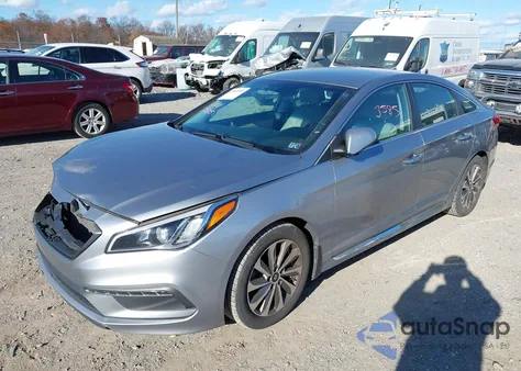 2016 Hyundai Sonata Sport z USA, uszkodzony, nr VIN 5NPE34AF8GH357060